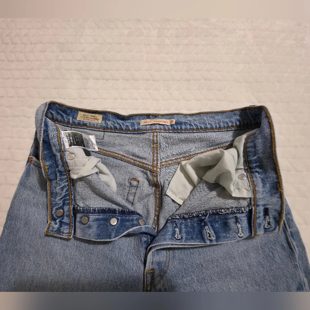 Levi's Straight Ribcage Jeans - Picture 6 of 7